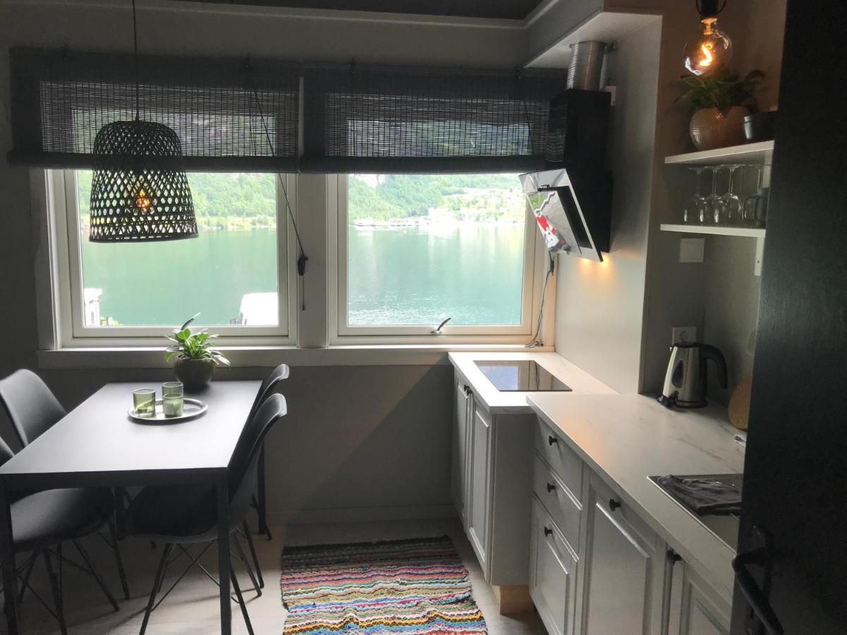 Solhaug Fjordcamping Гайрангер Стая снимка